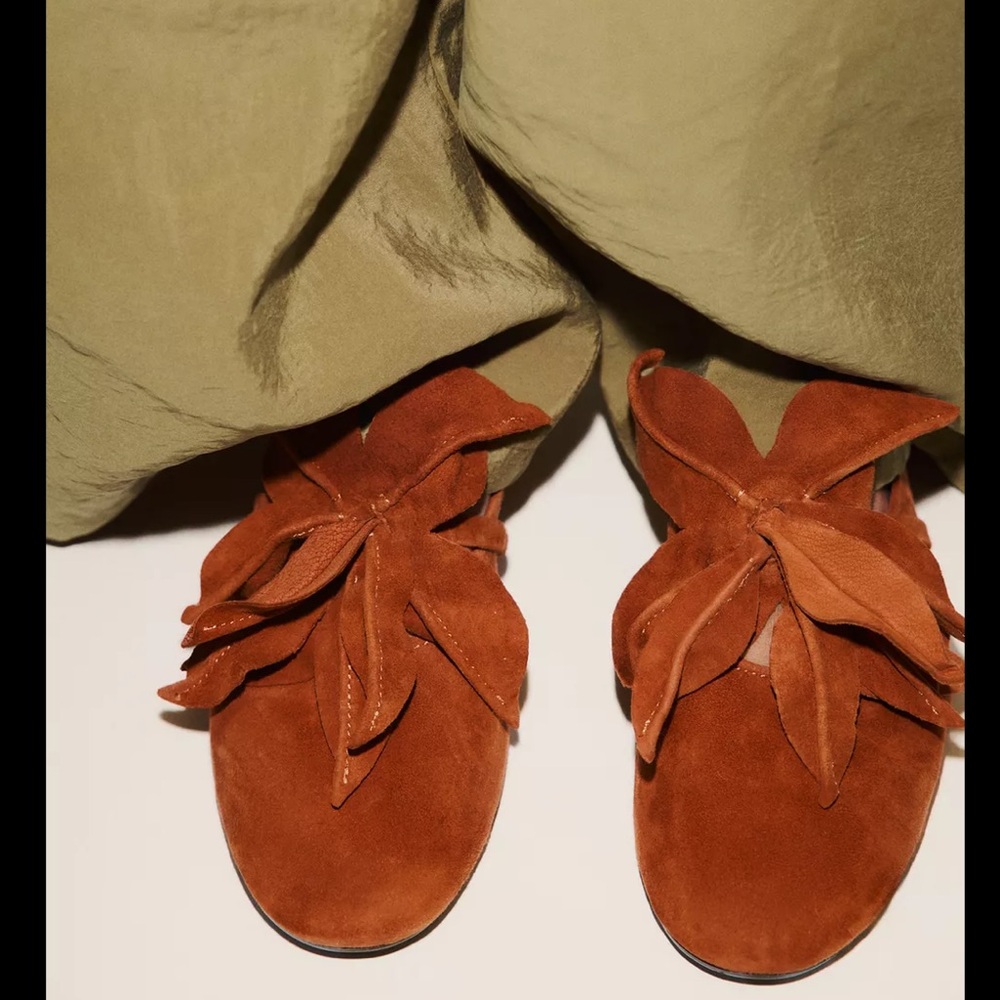 Zara leather floral ballet flats, cognac